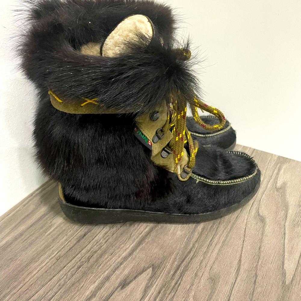 Pajar | Black goat hair boots